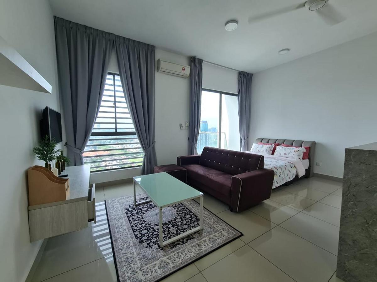 Sweet Homes At Cybersquare Cyberjaya Exterior photo