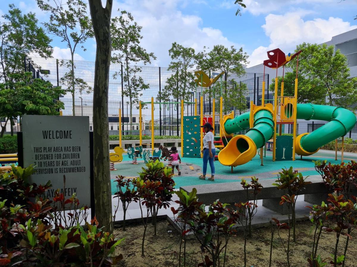 Sweet Homes At Cybersquare Cyberjaya Exterior photo