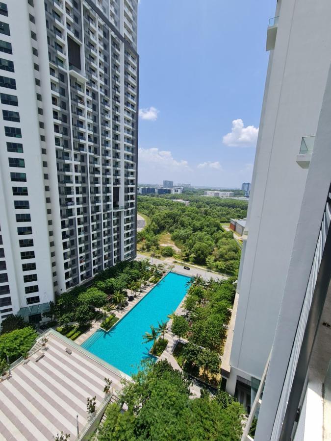 Sweet Homes At Cybersquare Cyberjaya Exterior photo
